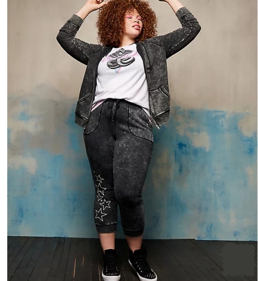 💔Lovesick Baseball Tee - Picture 3 of 4